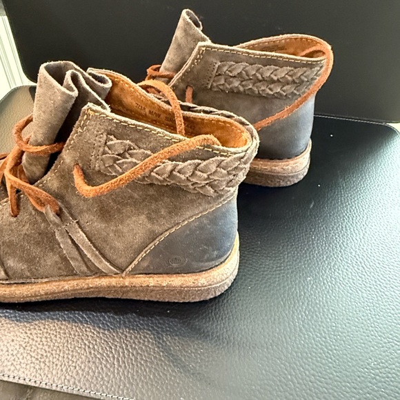 Born Distressed Brown Leather Ankle Boots - Picture 4 of 5